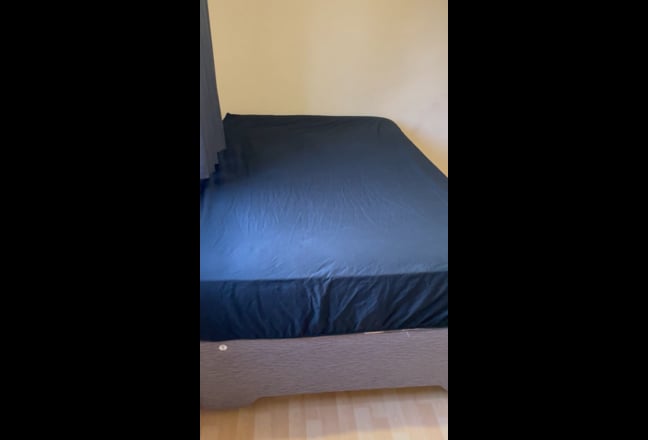 One bedroom Eaglestone Milton Keynes Main Photo