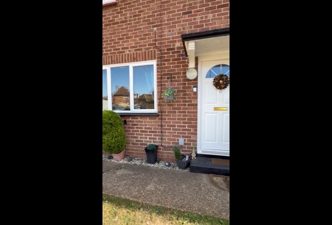 Room to let in Family home  Main Photo