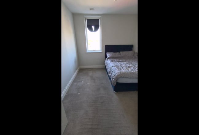 Double Bedroom to rent Main Photo
