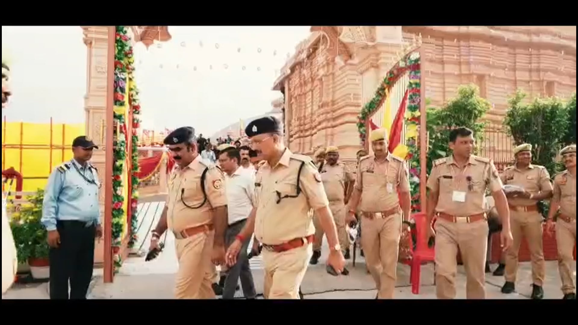 भक्तिधाम मनगढ़ में उमड़ा आस्था का सैलाब, पुलिस की मुस्तैदी से शांतिपूर्ण सम्पन्न हुआ जन्माष्टमी पर्व#latest_news 