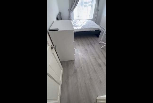 Double Bed in Elephant& Castle. All Bills Included Main Photo