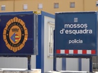 Detingut a l'Escala un home per saltar-se tres vegades en dues setmanes l'ordre d'allunyament de la seva exparella