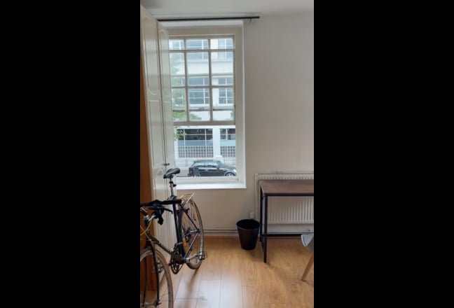 Large Double Room St John's Wood/ maida vale Main Photo