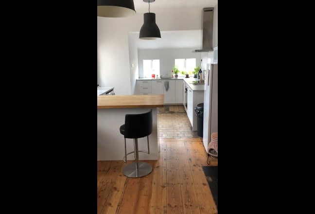 Video 1: 