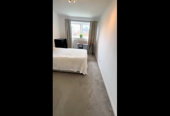 Spacious Double Room Near Mill Hill East Main Photo