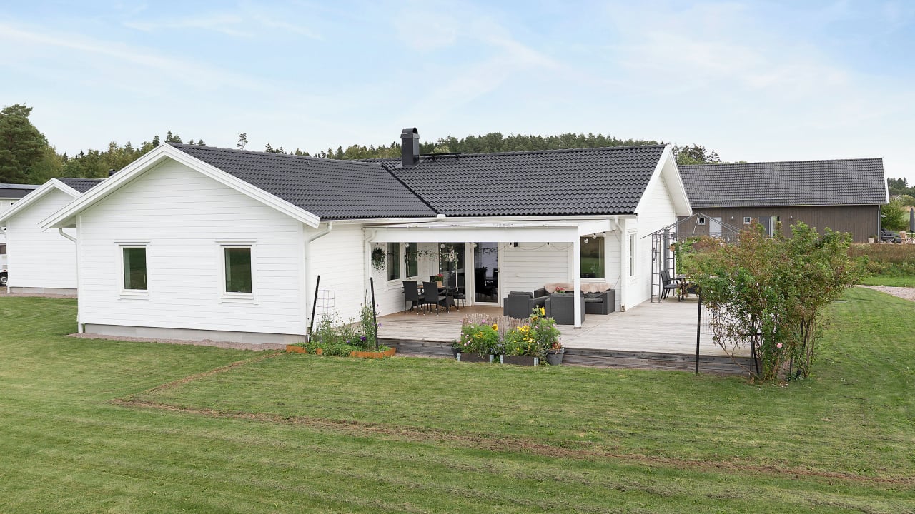 6 rum Villa på Hoberg Sunnanäng 13 Centrala Vårgårda Vårgårda kommun - video
