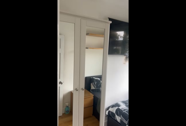 Single Room in E4 bills included Main Photo