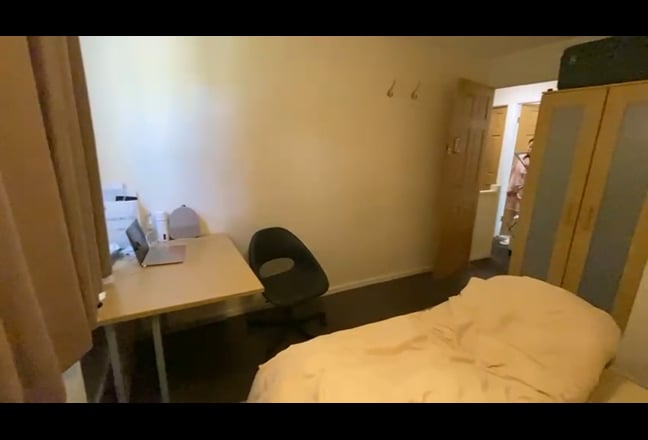 Double room for student couple in a shared house Main Photo