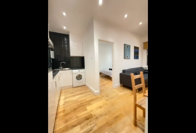 Beautiful 1 Bedroom Flat in Hampstead NW3 Main Photo