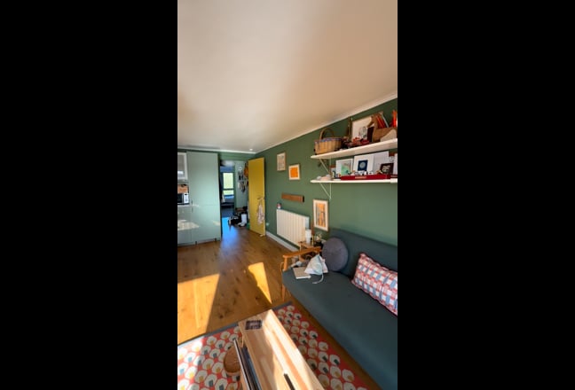 Video 1: living room+open plan kitchen
