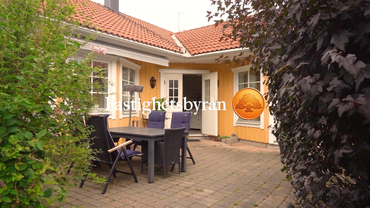 4 rum Villa på Utgårdsvägen 7 Fågelsången Sollentuna kommun - video