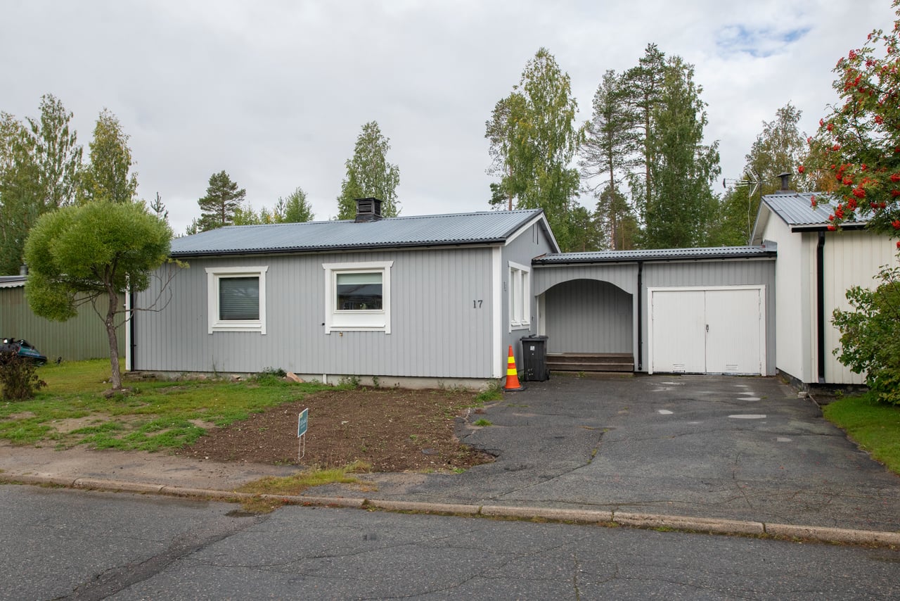 70 m² Villa på Hantverksgatan 17 Malå kommun - video