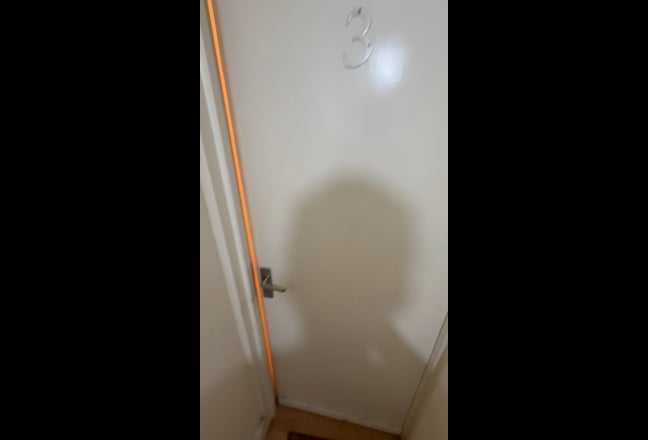 🆘to Move  Immediately Room in West Kensington  Main Photo