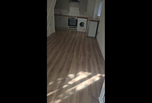 1 Bed Terraced House,  RH11 Main Photo