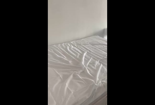 2 Double rooms 5 minutes away Middlesex university Main Photo