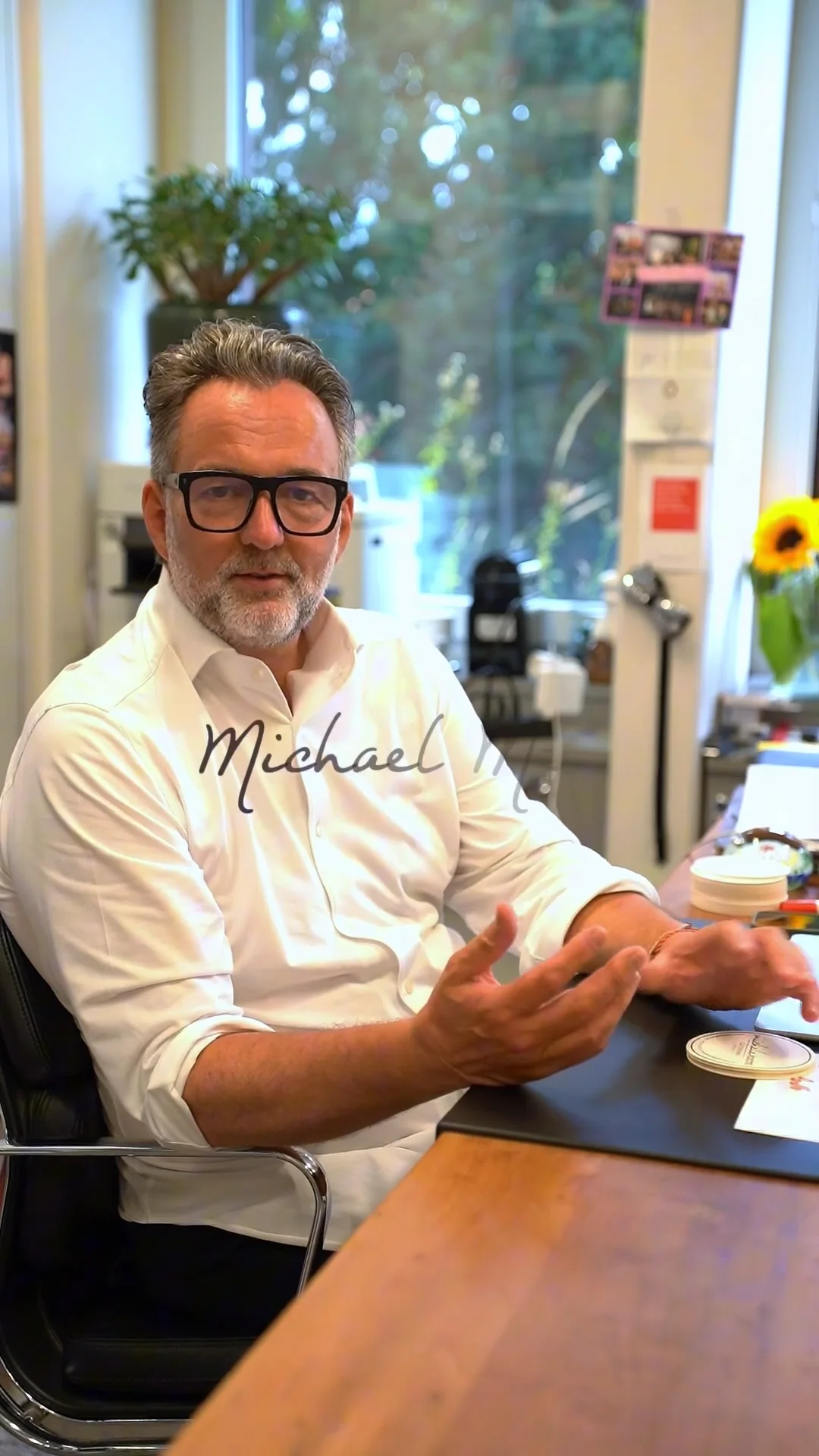 Still from the film: Michele at the Zürcher Engrosmarkt