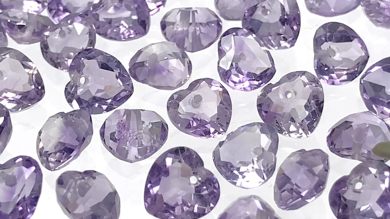 ライトカラーアメジスト（紫水晶） ハートシェイプカット 7×7×4mm