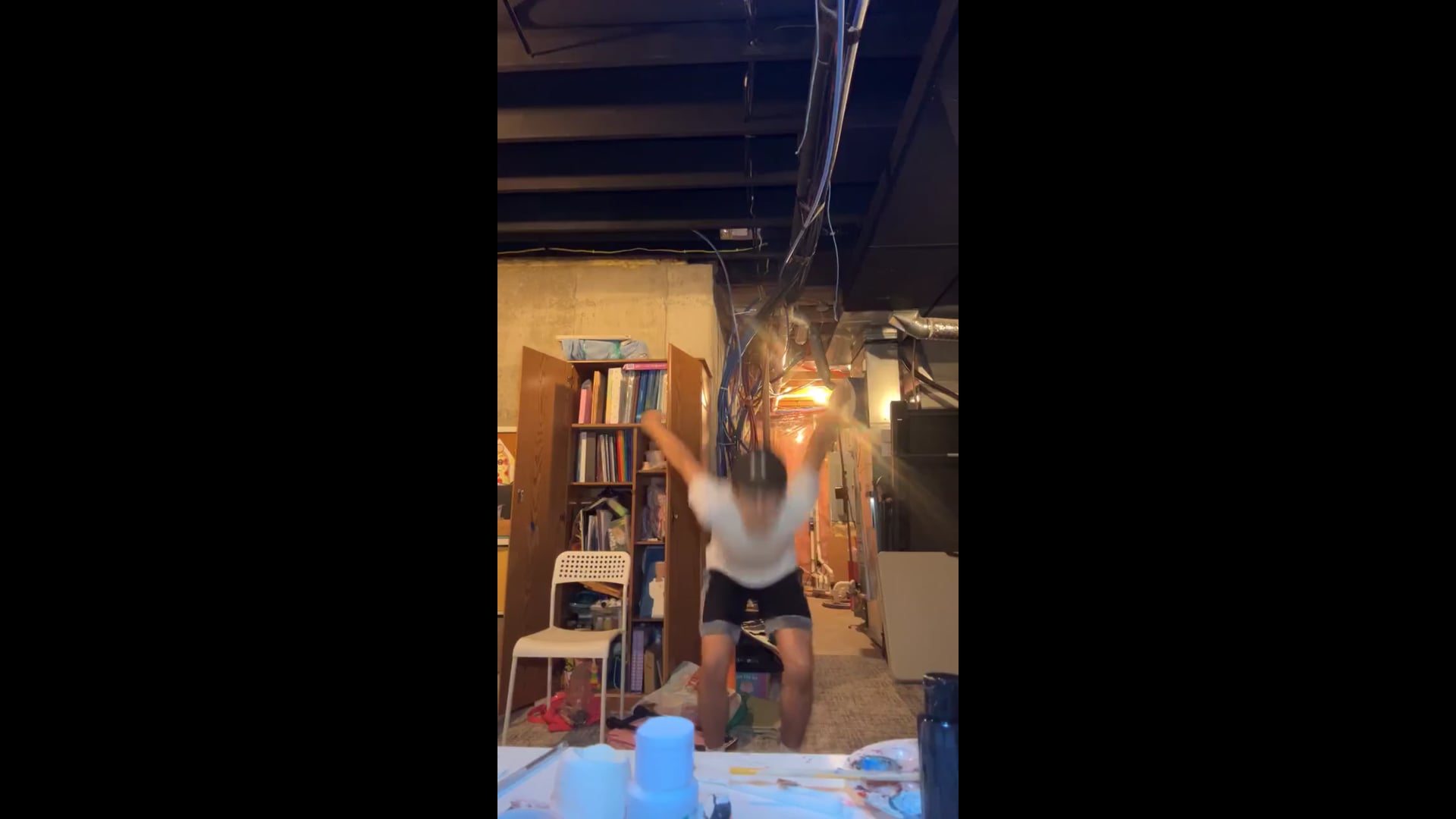 Watch Nicholas Hileman's Vertical Jump: 17 inches