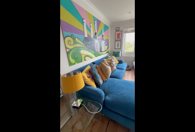  Spacious Double Ensuite Room in Family home Main Photo