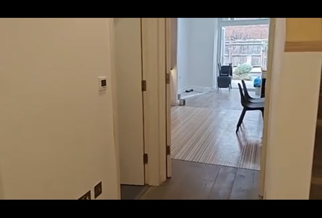 Single Room with Desk and Private Bathroom  Main Photo