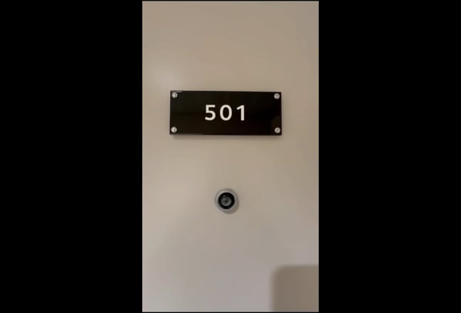Looking for house mate Main Photo