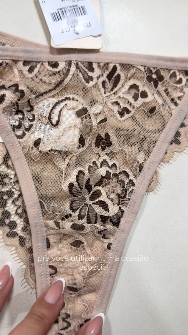 Calcinha String Melina Fio Em Renda Bicolor