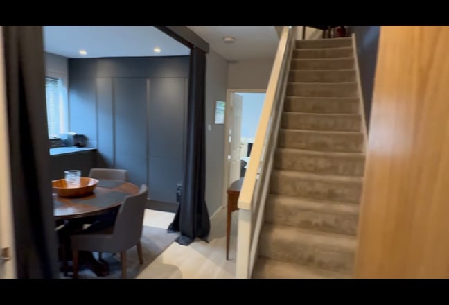 1 room for rent 675 Main Photo