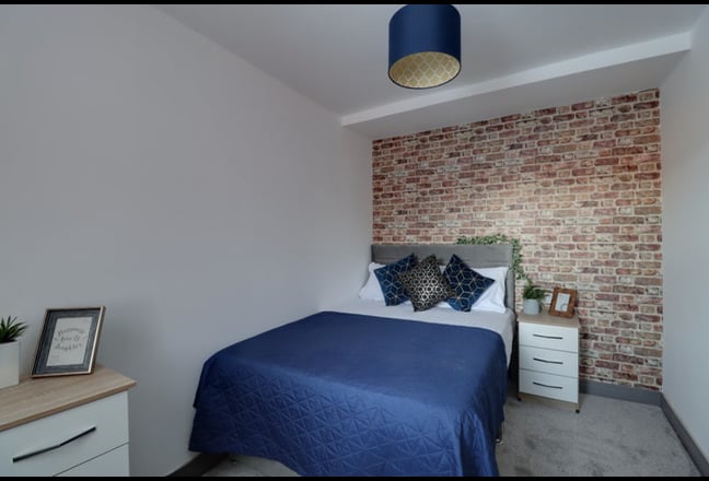 Bridge Road LE5-  6 Bed En-Suite House Share Main Photo