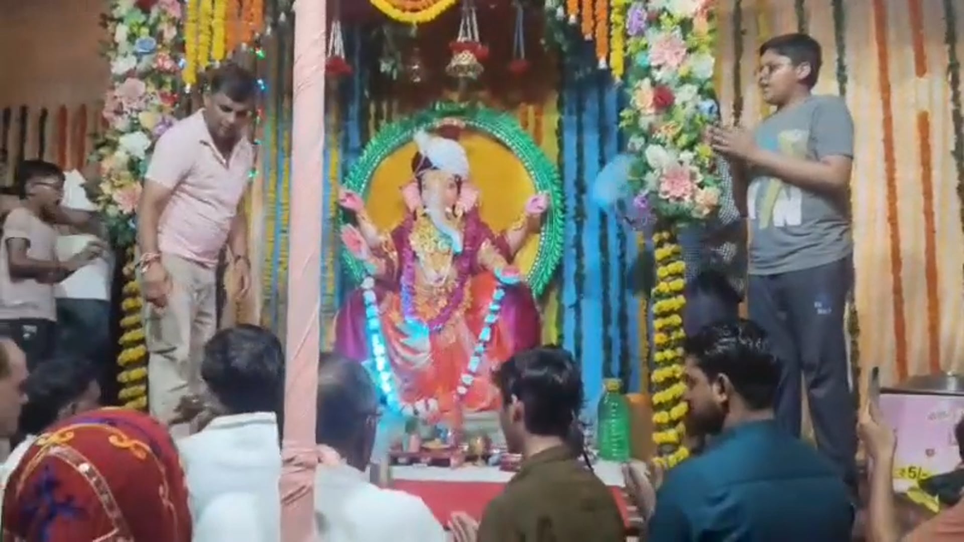 फरह गणेश महोत्सव की आरती लाइव न्यूज़