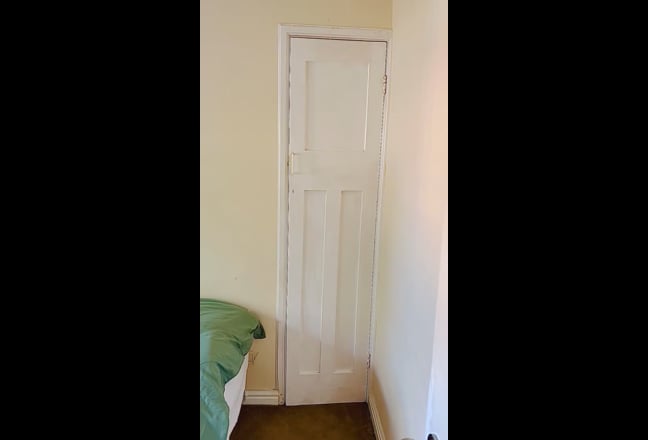 Single bedroom in new happy place✨ Main Photo