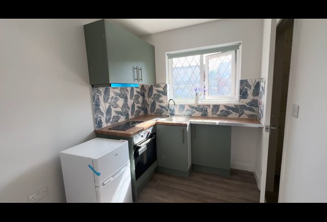 New Studio Flat. C . | UoB | QE | Bills Inc. Main Photo