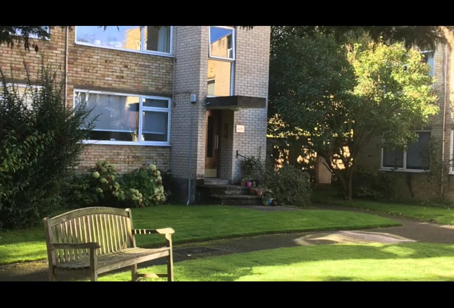 Video 1: Lounge