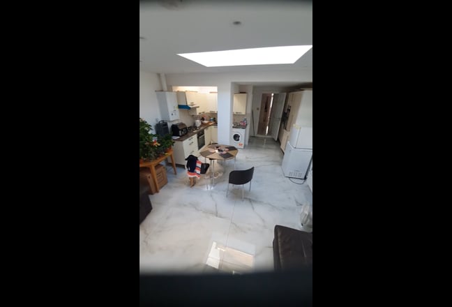 Double room at Walthamstow  available  Main Photo