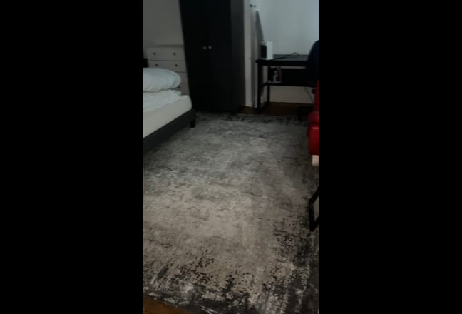 Extra large room bills are included Main Photo