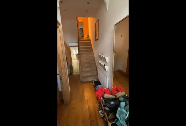 Short Term Let - Massive Room  Main Photo