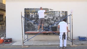 Un mural ceràmic rememora el mercat de la plaça Víctor Català de principis del segle XX