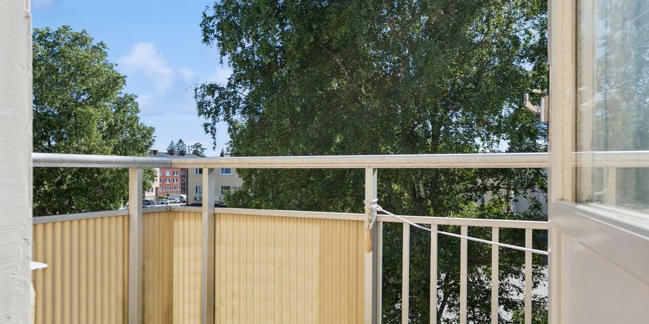 2 rum Lägenhet på Ringvägen 142 Centrala Västerhaninge Haninge kommun - video