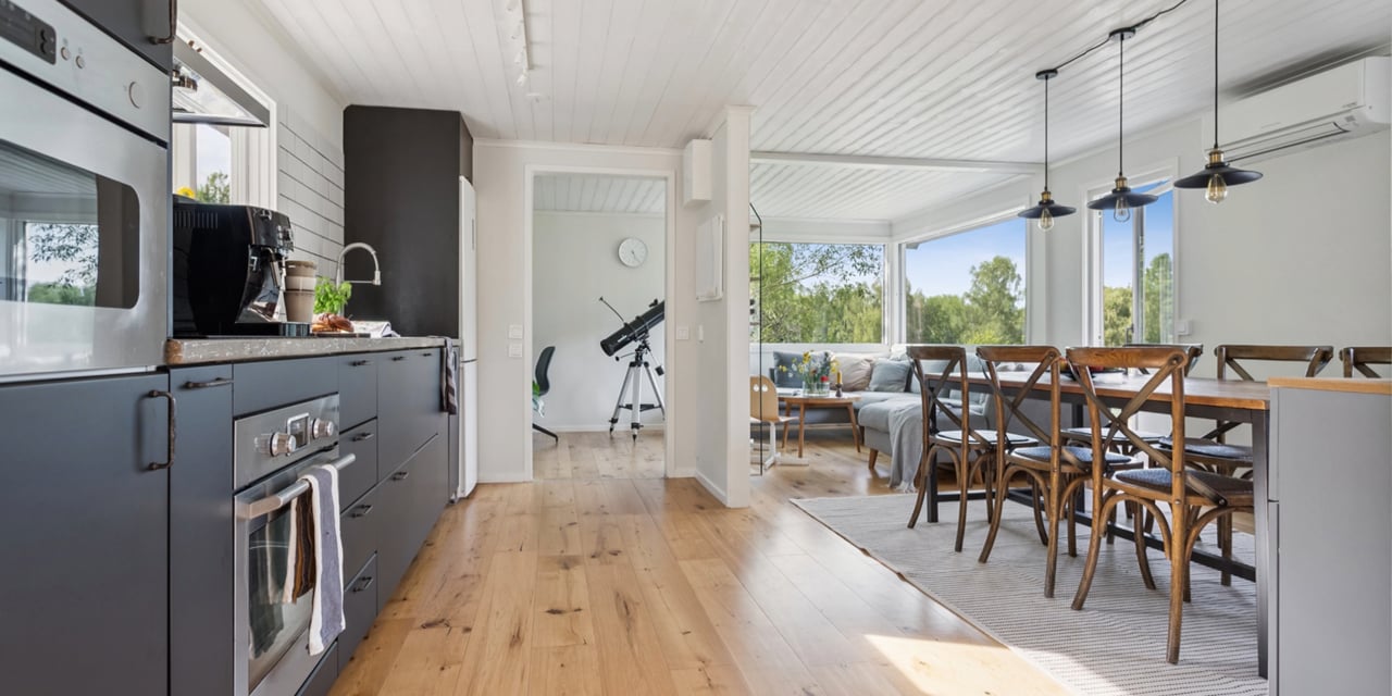 3 rum Villa på Rakstavägen 30 Raksta Tyresö kommun - video