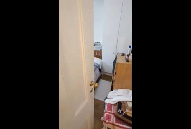 Bills included Large Double Room – Tooting Broadwa Main Photo