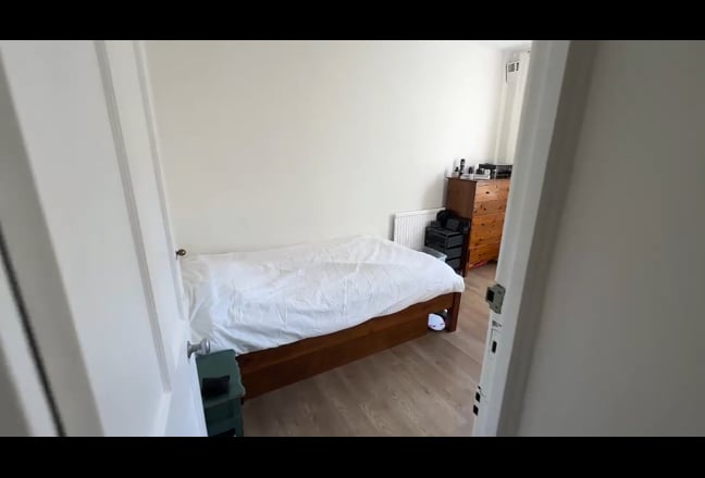 🎄 Cozy Xmas & New Year Sublet in Central London  Main Photo