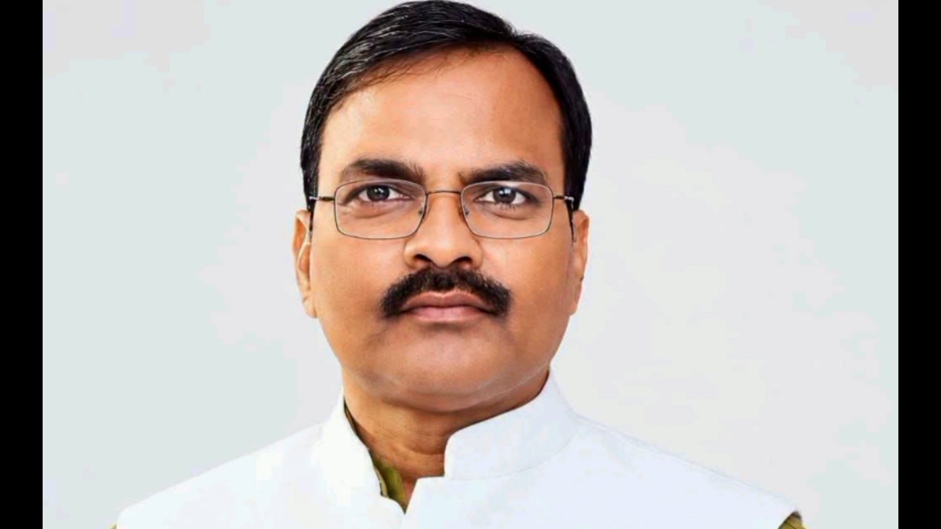 खोरौली ग्राम सभा निवासी सुनील कुमार मौर्या को सपा का जिलाध्यक्ष बनाए जाने पर कार्यकर्ताओं में हर्ष