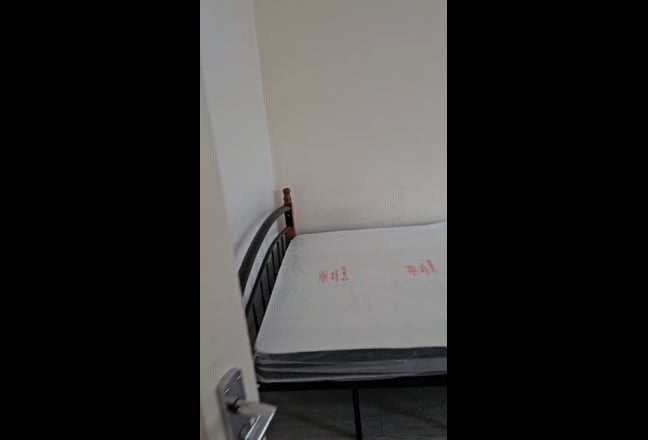 Spacious Furnished Rooms in NW10 9JS | &pound;750 PCM | Main Photo