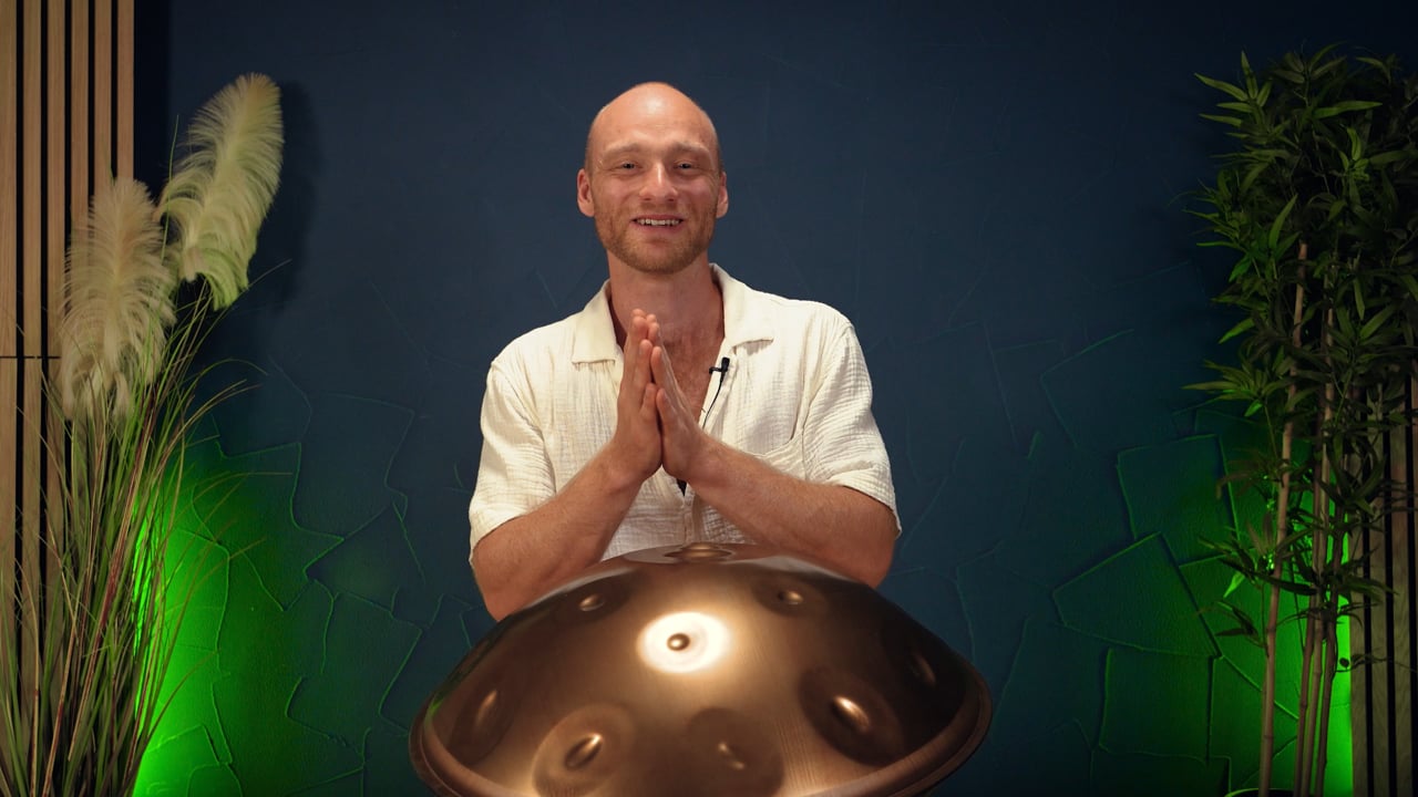 Malte Marten invites you to the Healing Frequencies Tour with his handpan