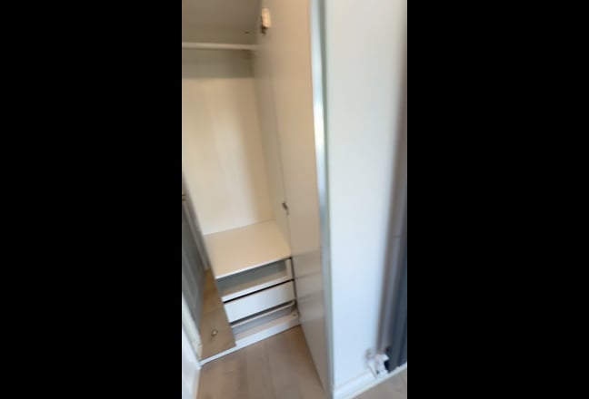 Ensuite Room for Students Only Main Photo