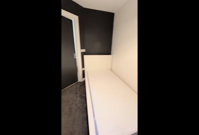 2 X Rooms with En Suite ***Harford Street*** Main Photo