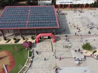 Les plaques solars de plaça Catalunya entren en funcionament, després de 4 anys aturades
