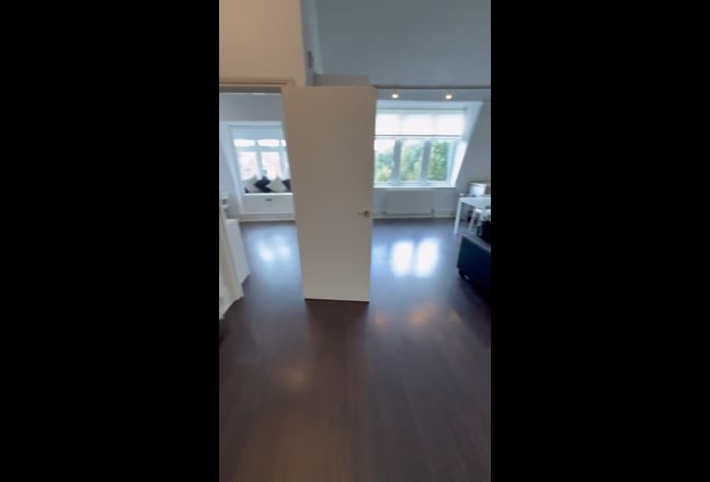 Delightful One Bed Flat In Prime Location Main Photo