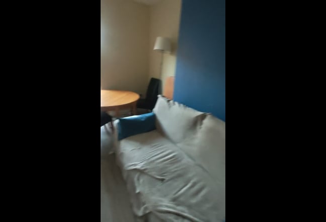 Small room in Shared house Main Photo
