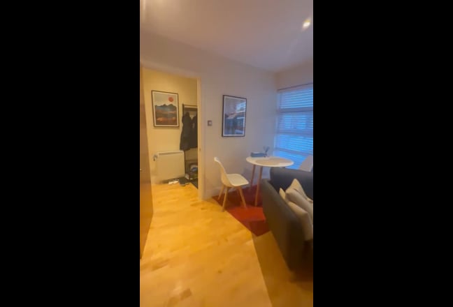 Double Bedroom + Private Bathroom (Highbury) Main Photo