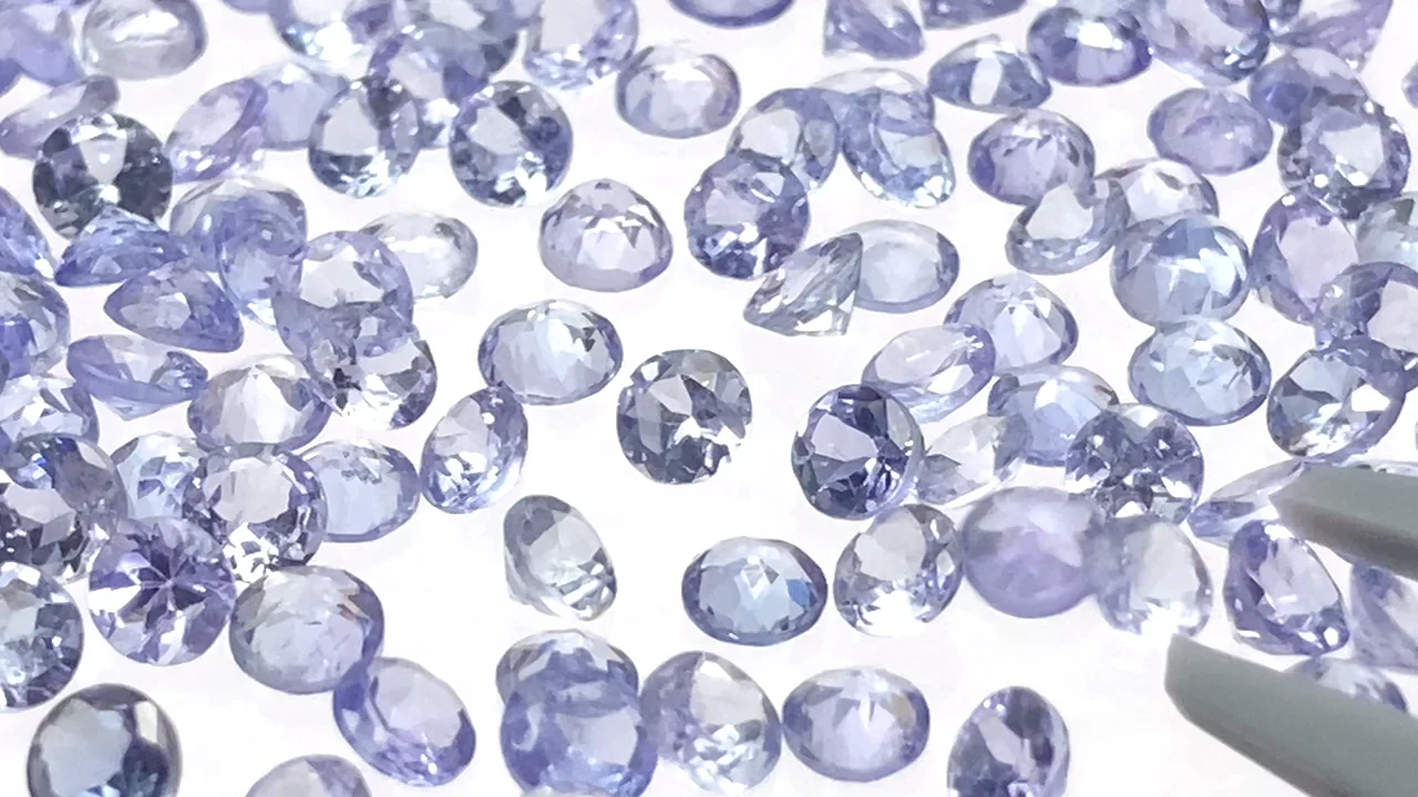 宝石質タンザナイト AAA- ルース ラウンドファセットカット3×3mm 10粒